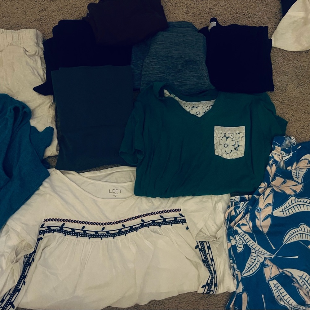 Womens medium bundle